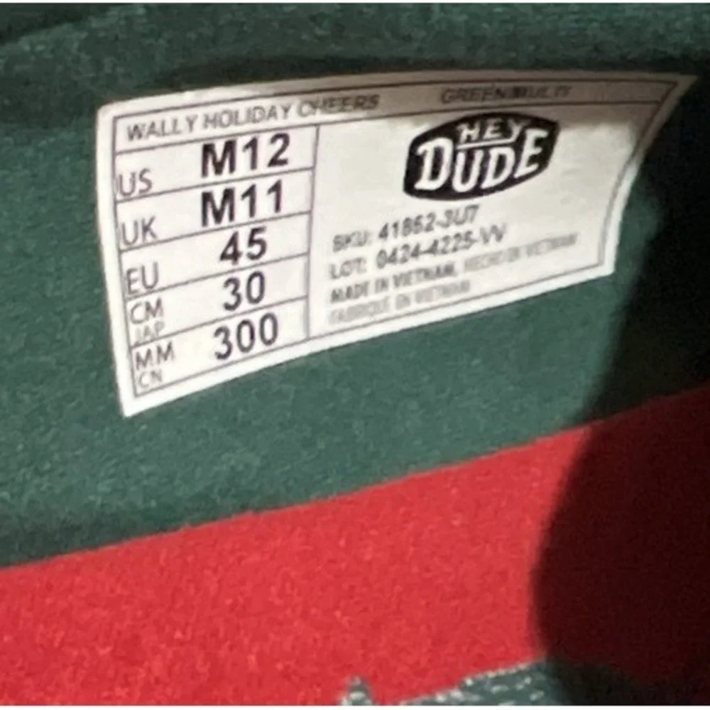 Hey Dude product pair